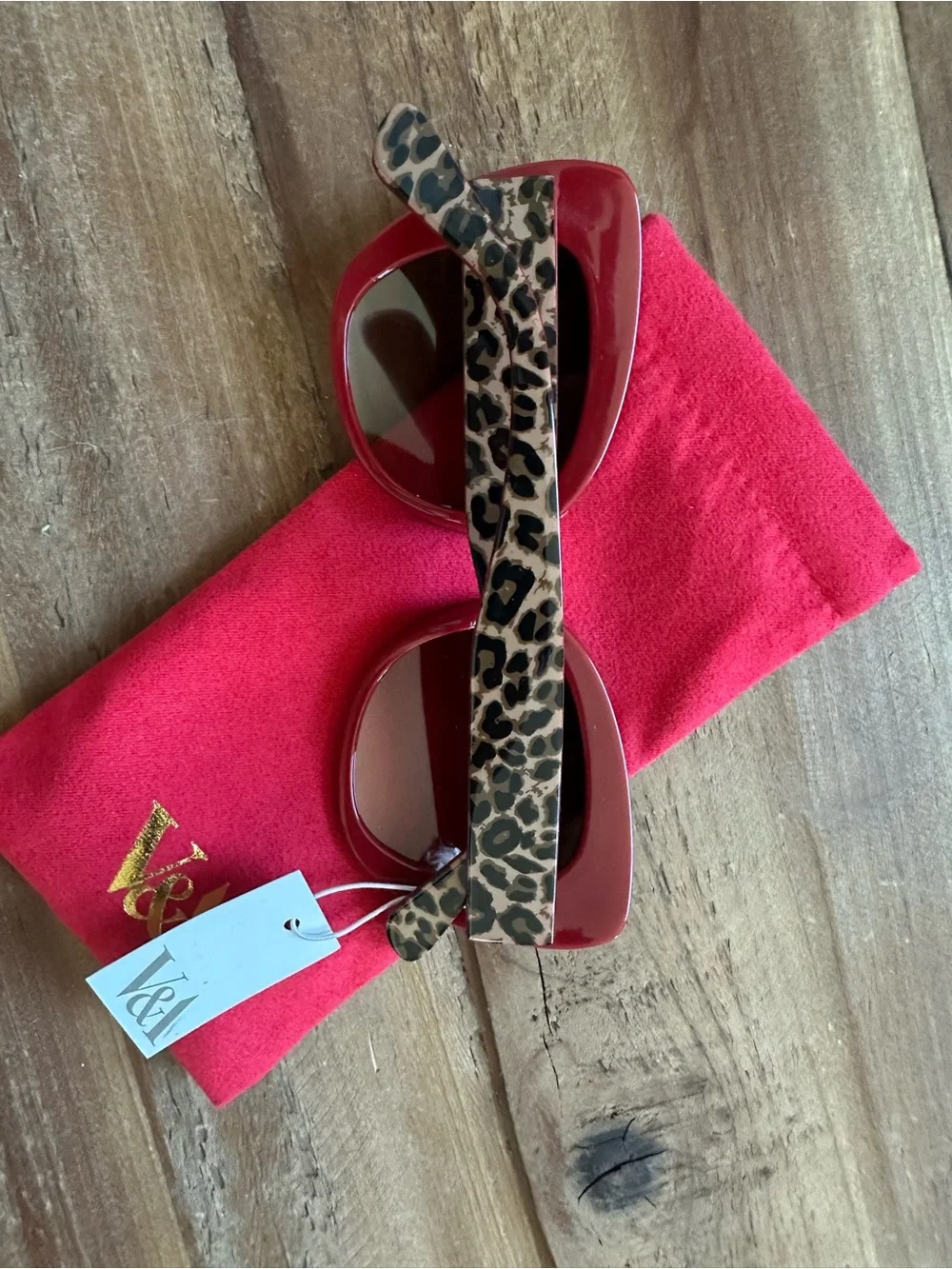 V&A Leopard Cat Eye Sunglasses – Oversized Retro Glam Style-New w/Tags